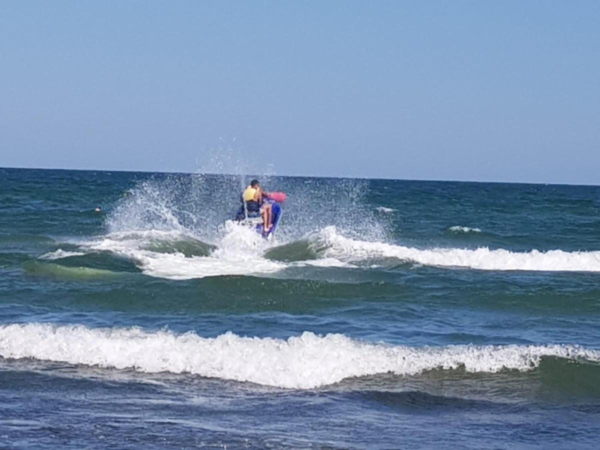 Eros Beach Resort Navodari Dış mekan fotoğraf