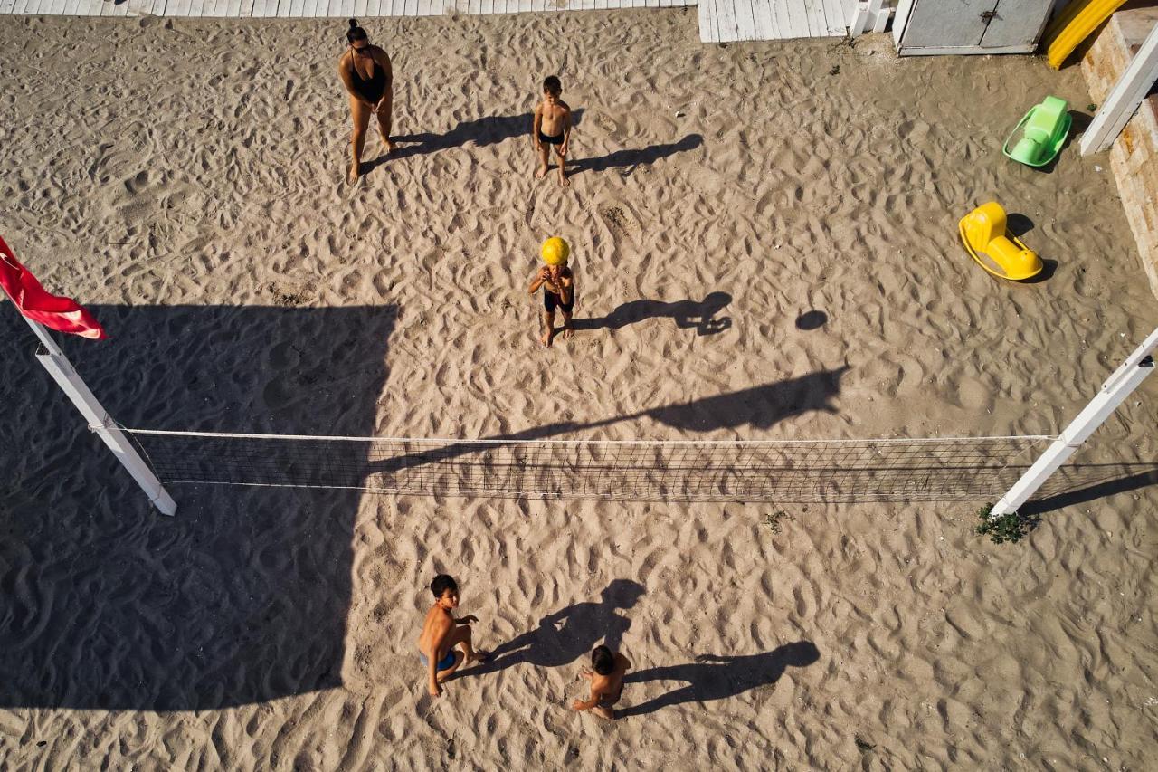 Eros Beach Resort Navodari Dış mekan fotoğraf